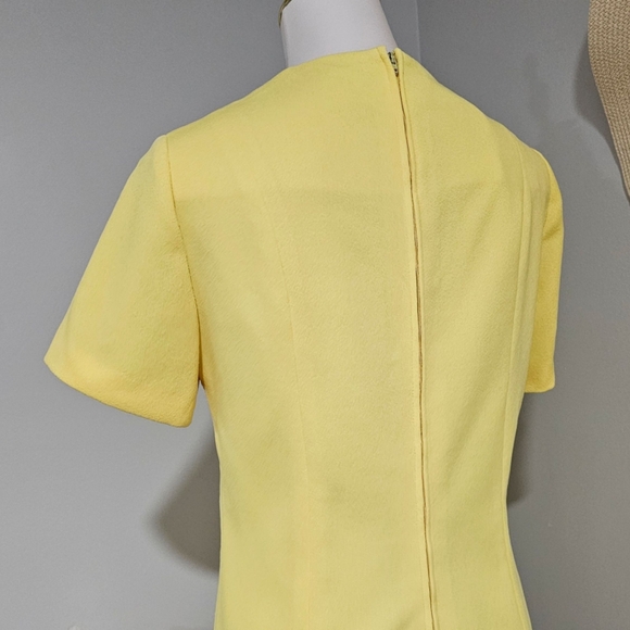 Vintage 60's Henry Lee Yellow Floral Embroidery Applique Shift Mod Style Dress - Picture 6 of 7